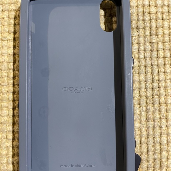 Coach iPhone XR Tea Rose case - Picture 5 of 5